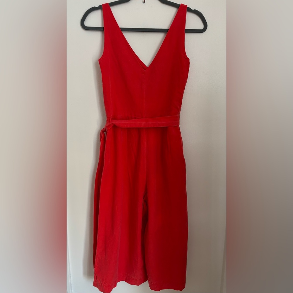 Elegant Gap Sleeveless Tencel Culotte Jumpsuit Size 0 Poster Red
